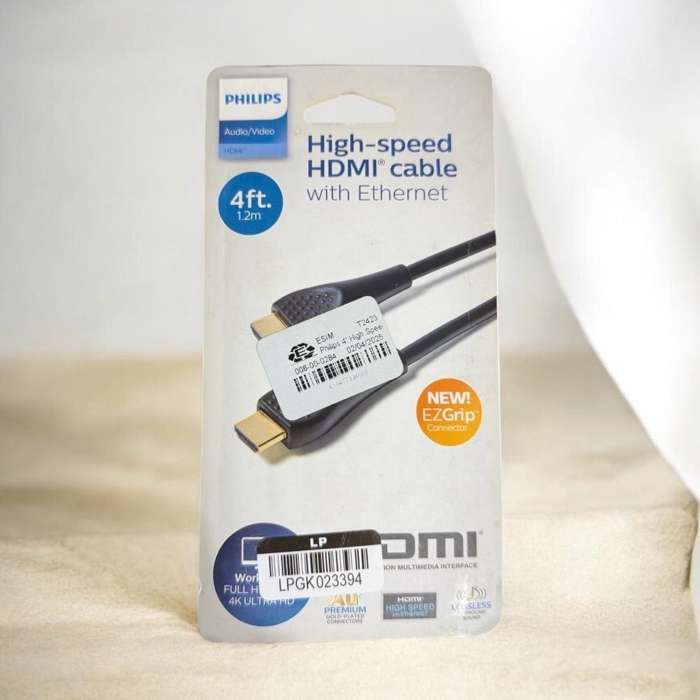 Philips High-Speed HDMI Cable with Silver tone Connectors 4 ft